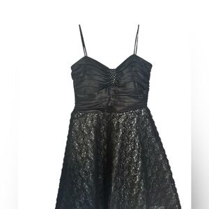 Intrigue‎ by Macy’s Party Cocktail Prom Dress Black Size 8 Lace Over white